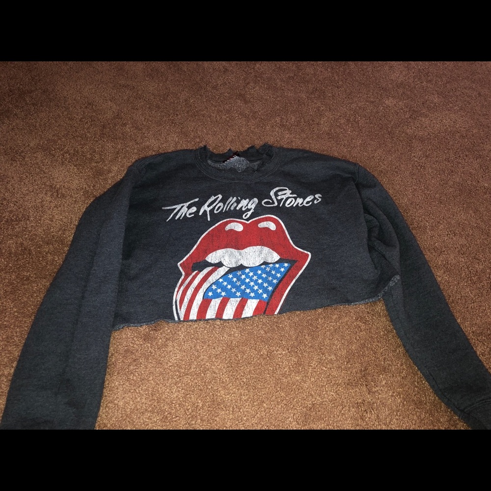 Rolling stone crop sweater